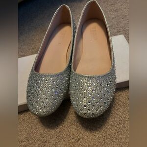 Silver sparkle Flats size 7.5.